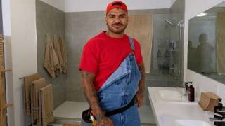 GuySelector: Plumber Is Ready To Please – HellooJose & Scott DeMarco